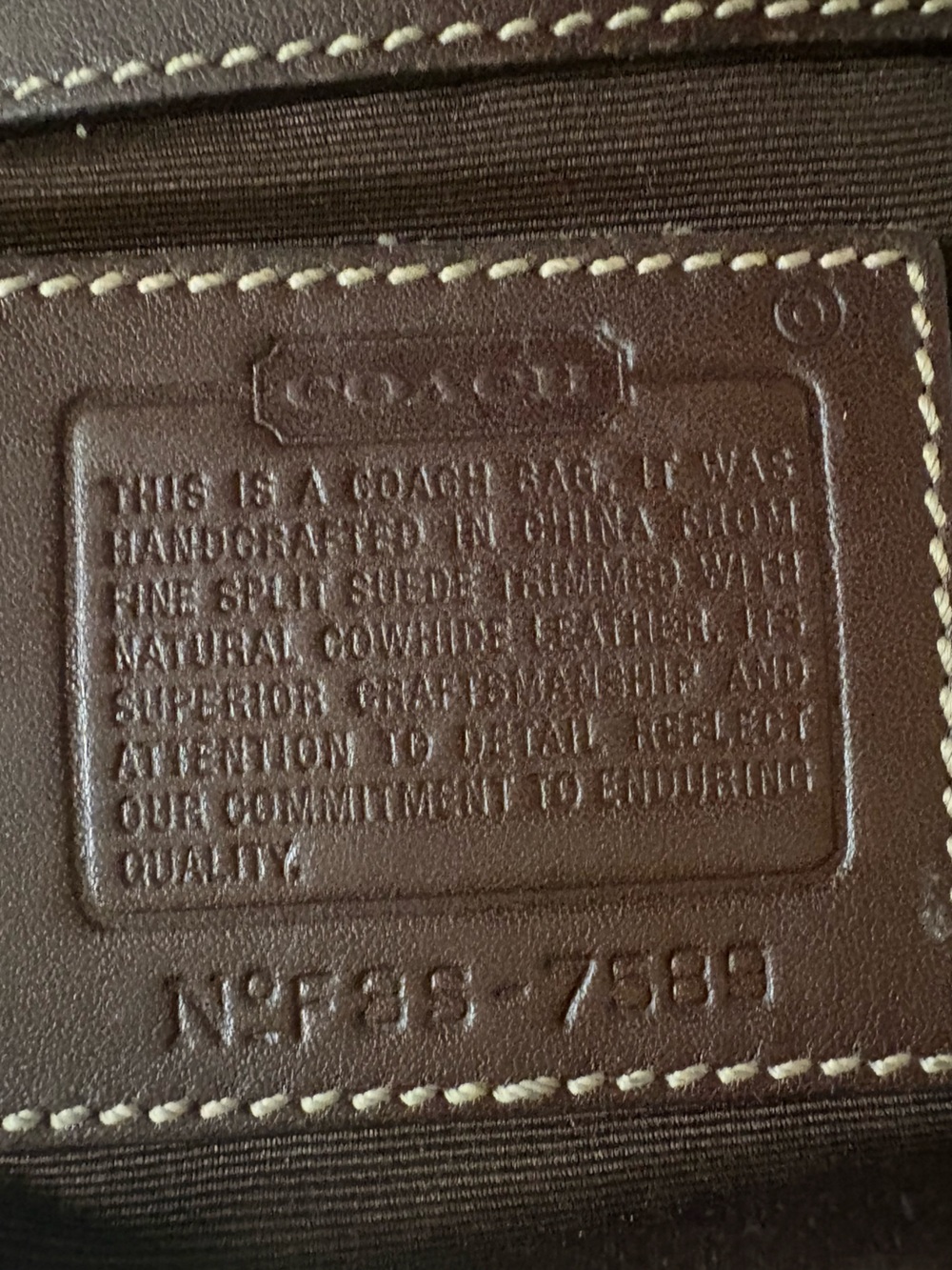 Y2K VINTAGE COACH
HAMPTON SUEDE HOBO BAG 7589 in TAN SUEDE W/ MAHOGANY LEATHER - Picture 6 of 10